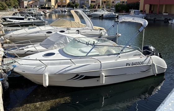 Sessa Marine Islamorada 21