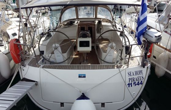 Bavaria Cruiser 37