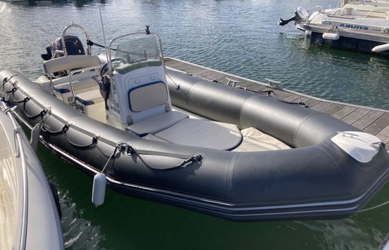 Bombard Explorer 640 SB