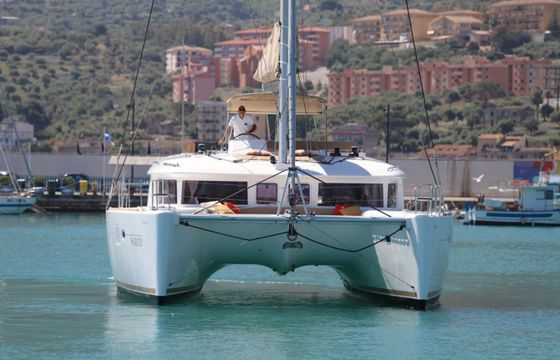 Lagoon 450 F