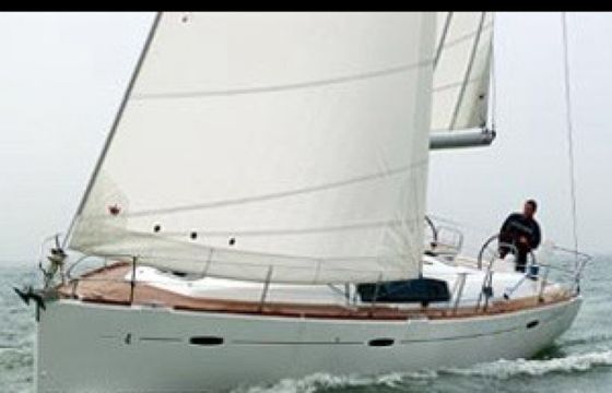 Bénéteau Oceanis 43