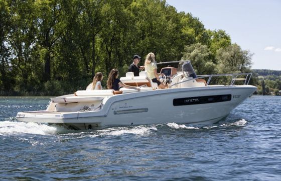 Invictus 280 CX