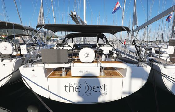 Hanse 548