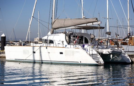 Lagoon 380 Charter