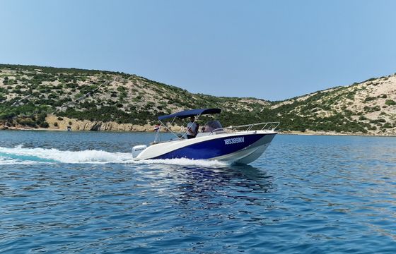 Quicksilver Activ 675 Open