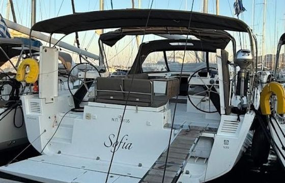 Dufour 530