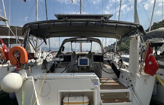 Dufour 430 Grand Large