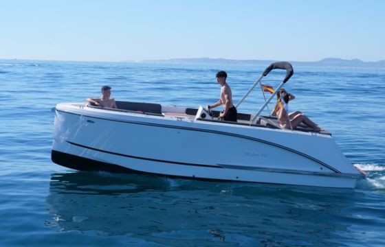 Maxima 640