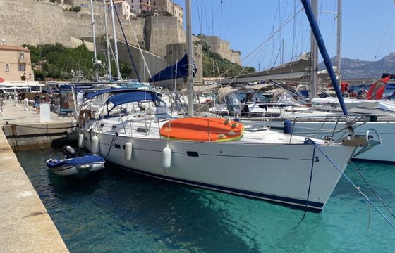 Bénéteau Oceanis 411