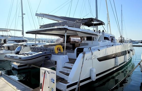Fountaine Pajot Aura 51