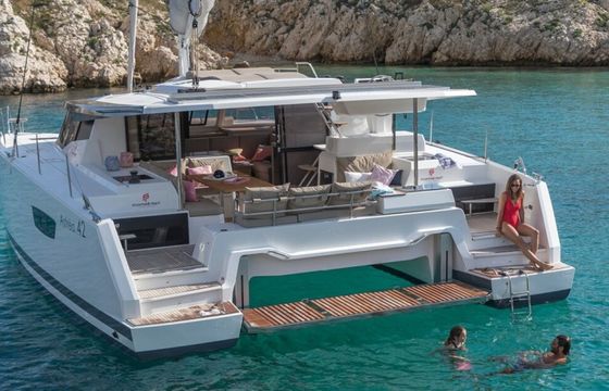 Fountaine Pajot Astrea 42