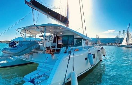 Lagoon 42