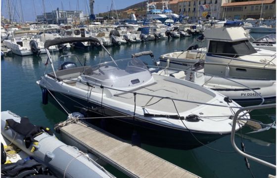 Jeanneau Cap Camarat 7.5 WA