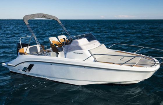 Bénéteau Flyer 6 SUNdeck