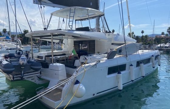 Lagoon 50