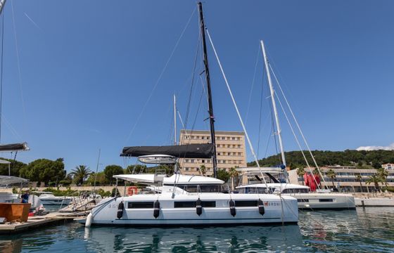 Lagoon 51