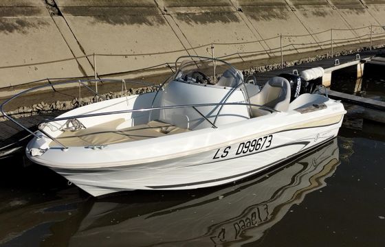 Bénéteau Flyer 550 Open