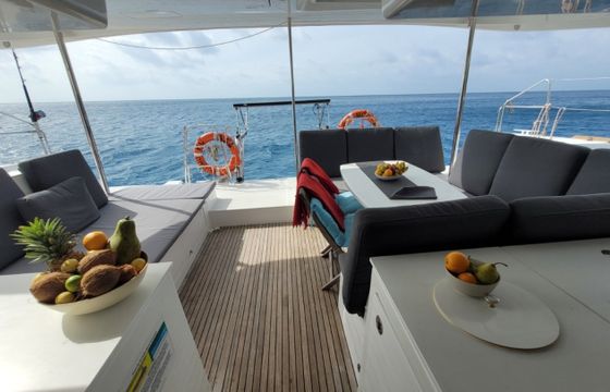 Lagoon 450 F