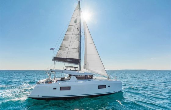 Lagoon 42