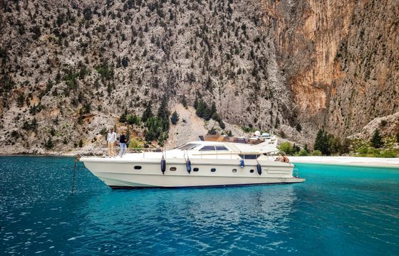 Ferretti 62