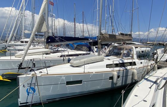 Bénéteau Oceanis 38