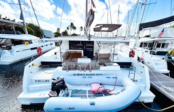 Fountaine Pajot Astrea 42