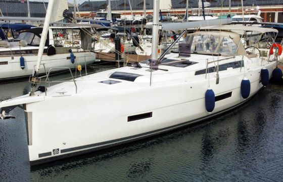 Dufour 430