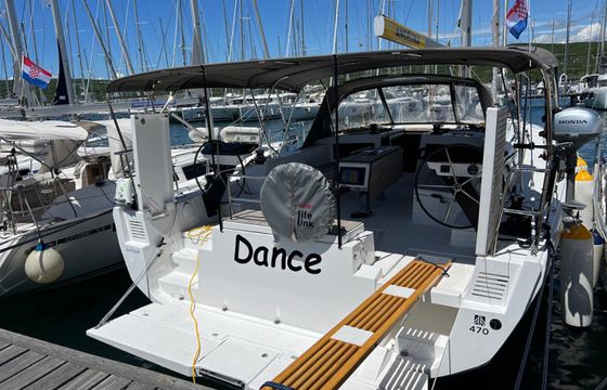 Dufour 470