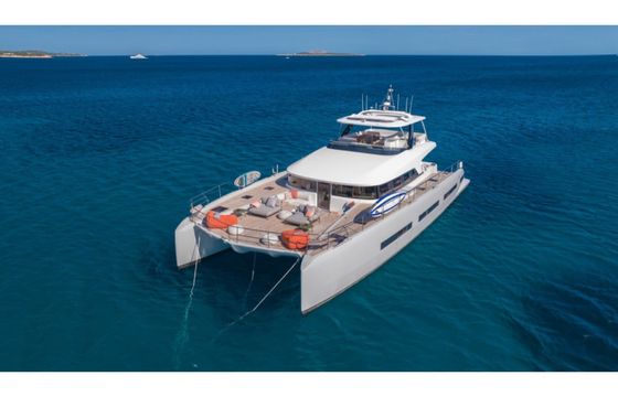 Lagoon Seventy 8