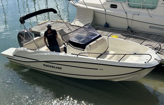 Quicksilver 705 Open