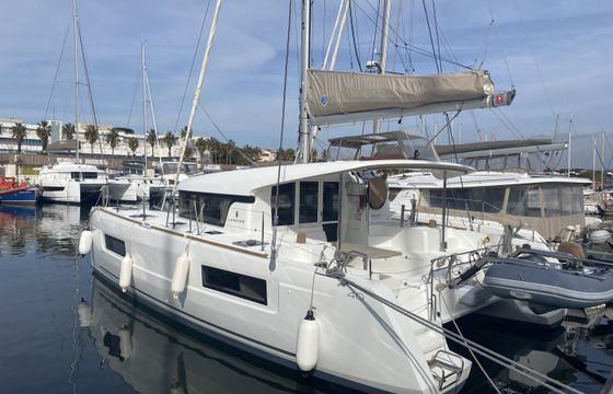 Lagoon 40