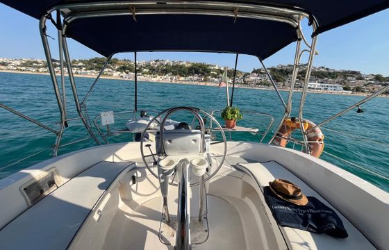 Hunter 320