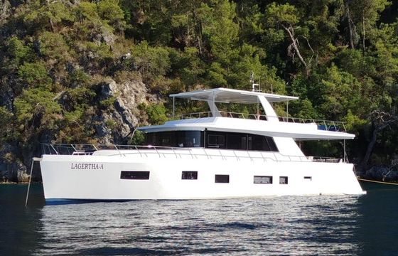 Motor Yacht