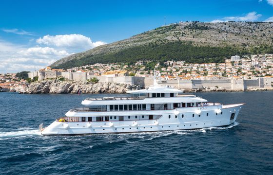 Motoryacht Yolo