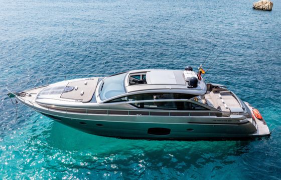 Pershing 62