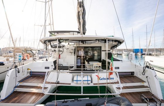 Lagoon 42