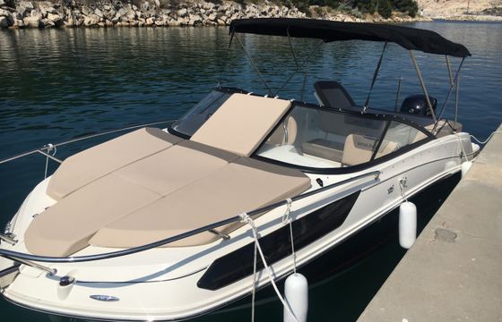 Bayliner VR5 Cuddy