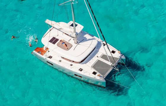 Lagoon 42
