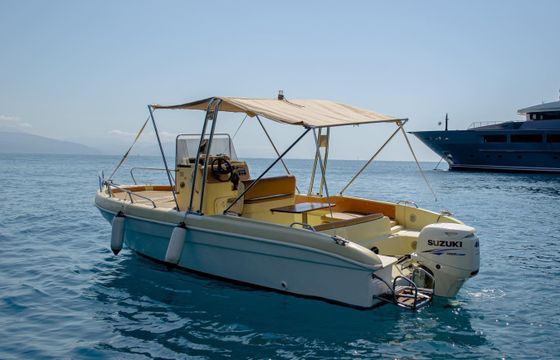 Megamar Sandy 640