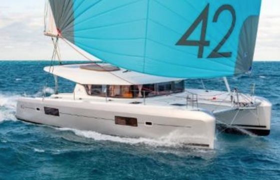 Lagoon 42