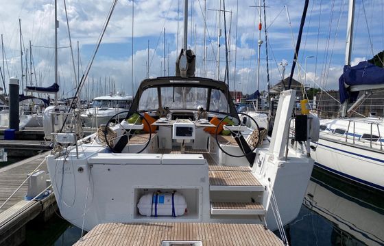 Dufour 430 Grand Large