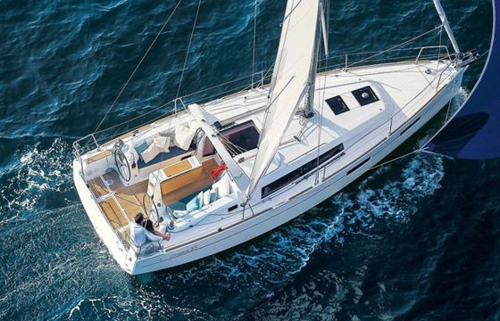 4 OCEANIS 35