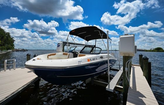 Bayliner VR6