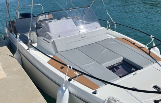 Bénéteau Flyer 7 SUNdeck