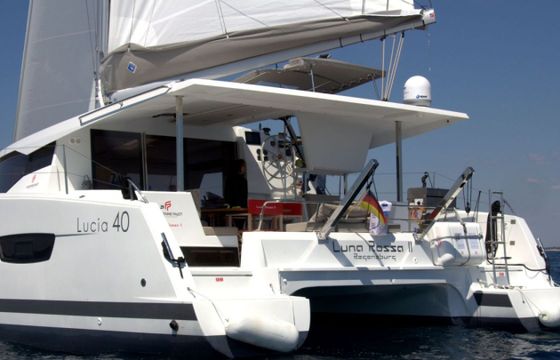 Fountaine Pajot Lucia 40