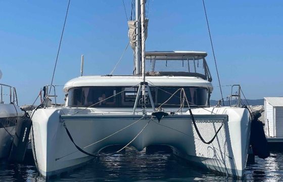 Lagoon 42