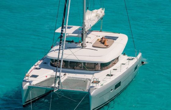 Lagoon 42