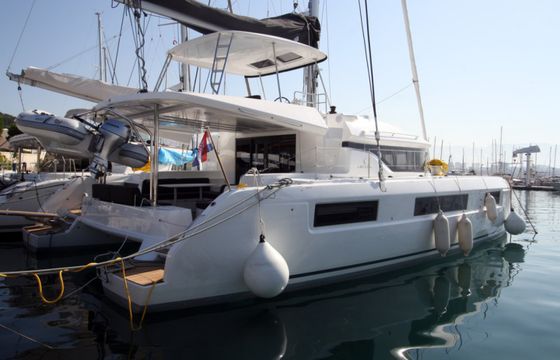 Lagoon 50
