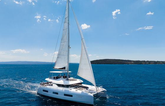 Lagoon 55