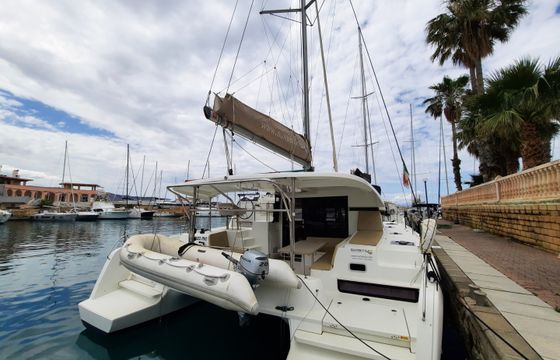 Lagoon 42